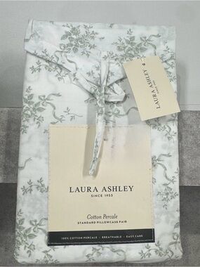 Charming Laura Ashley Floral Bow Wrapped Green Pillowcase Pair 21x32